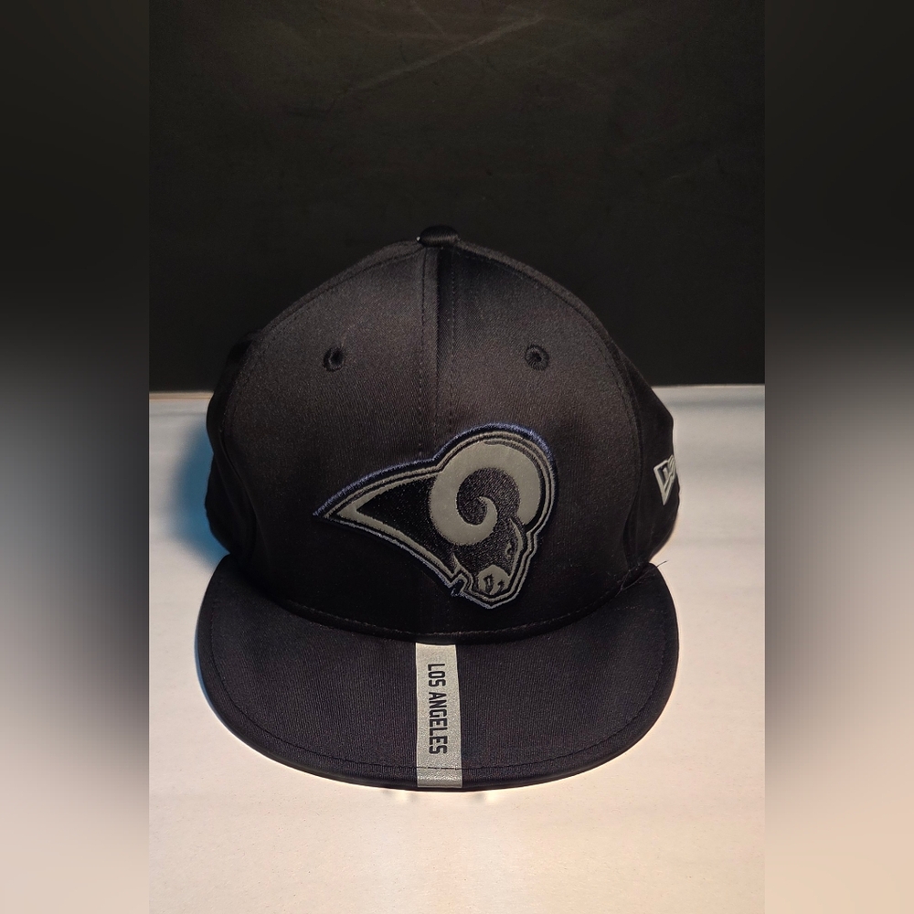 New Era Los Angeles Rams 9Fifty Black/Silver Logo Adjustable Snapback Hat Cap